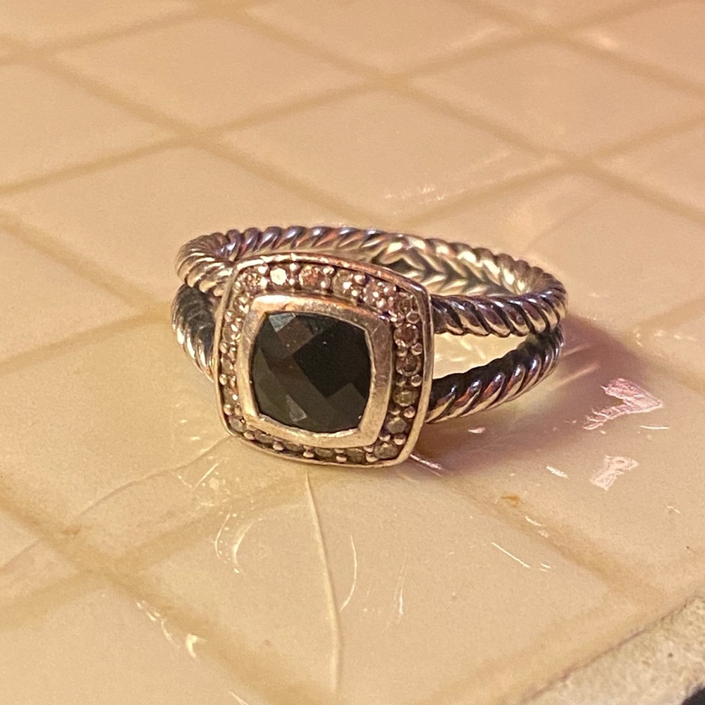 David Yurman -Petite Albion sz 7